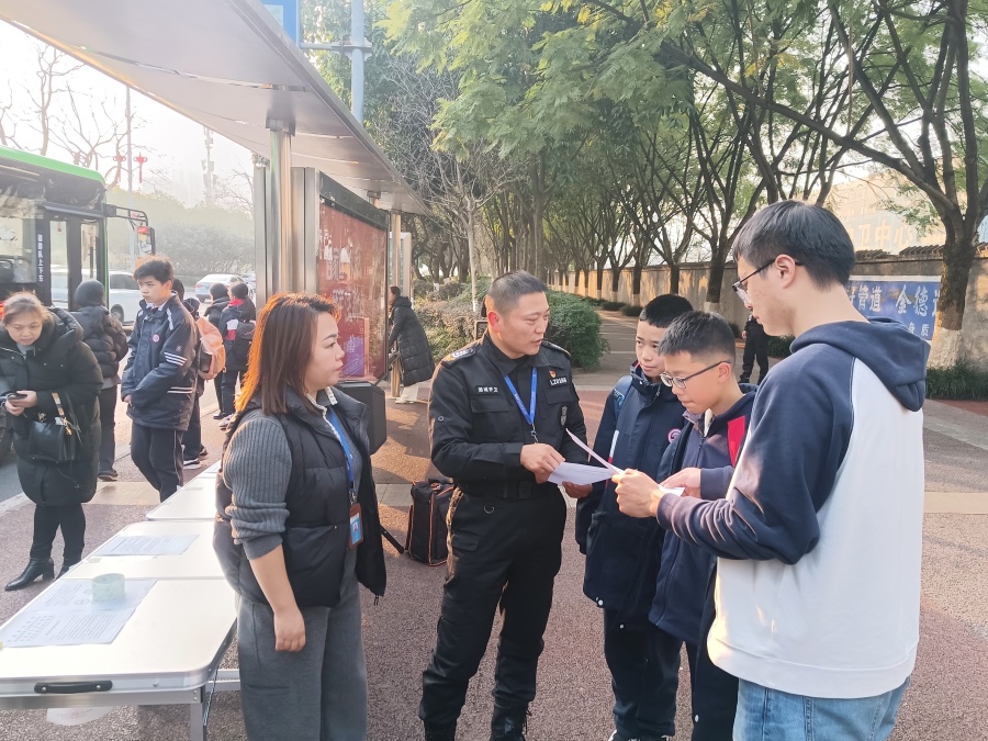 文明祭祀共筑禁燃禁放绿色防线(图2) 3.jpg