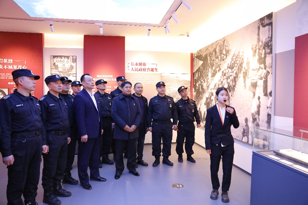丹心映赤水 传承谱新篇|泸县、叙永分公司党支部开展清明祭英烈主题党日活动(图12) 12.jpg