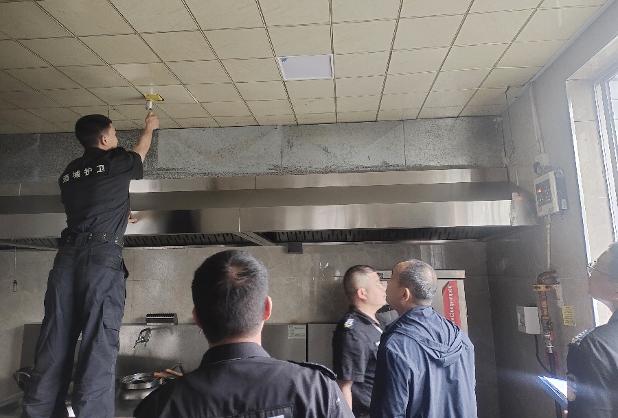测试燃气报警装置.JPG